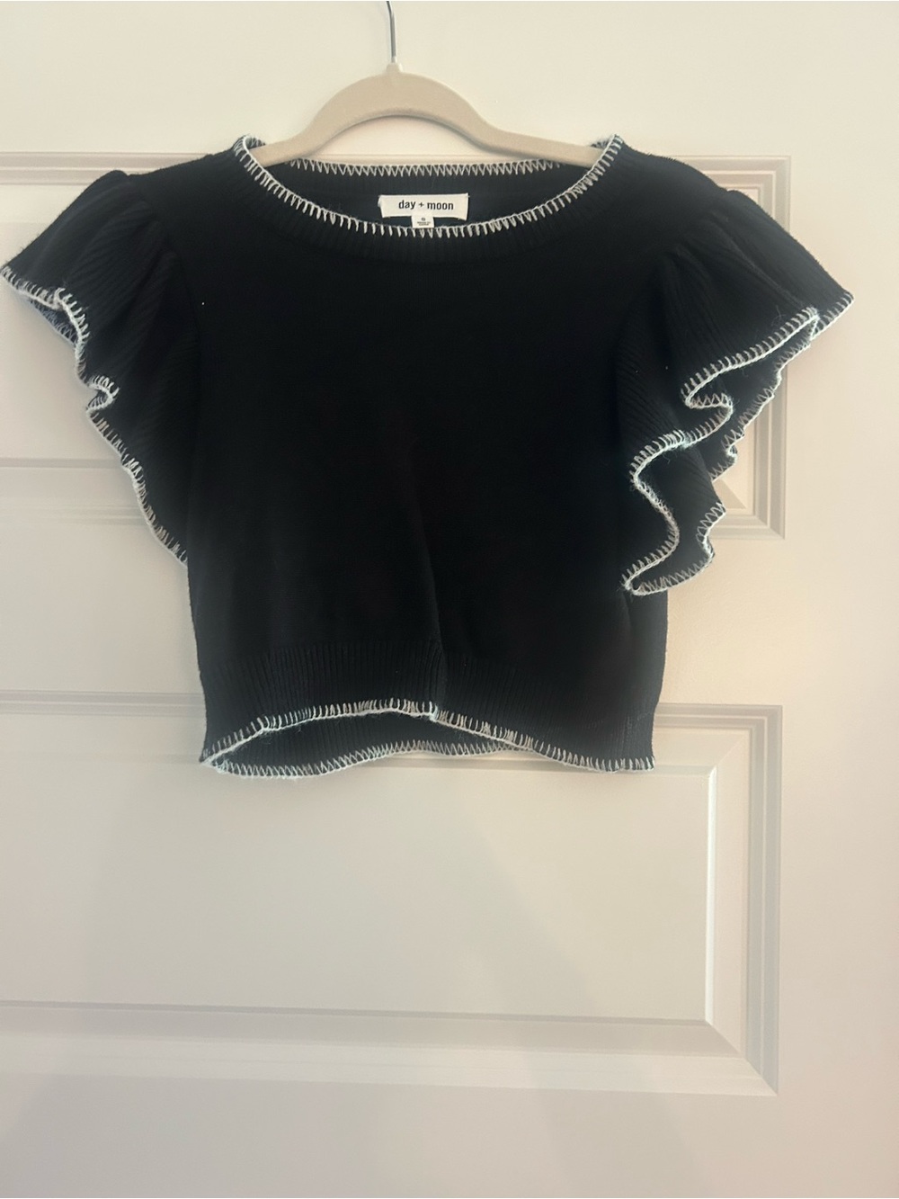 Day + Moon Black Ruffle-Sleeve Cropped Top with Contrast Trim
